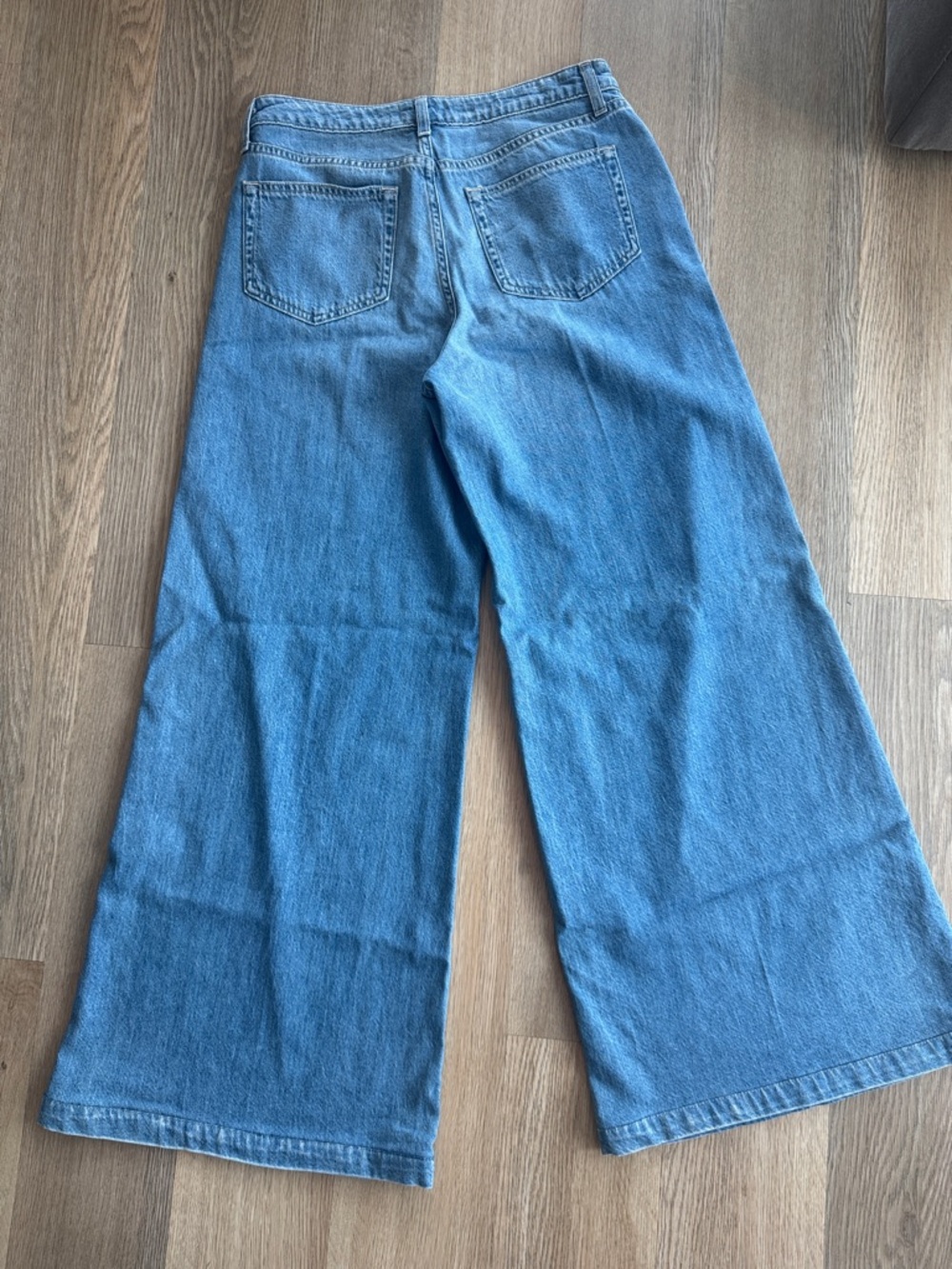 L'AGENCE Quincy Wide Leg Jeans - Picture 3 of 6